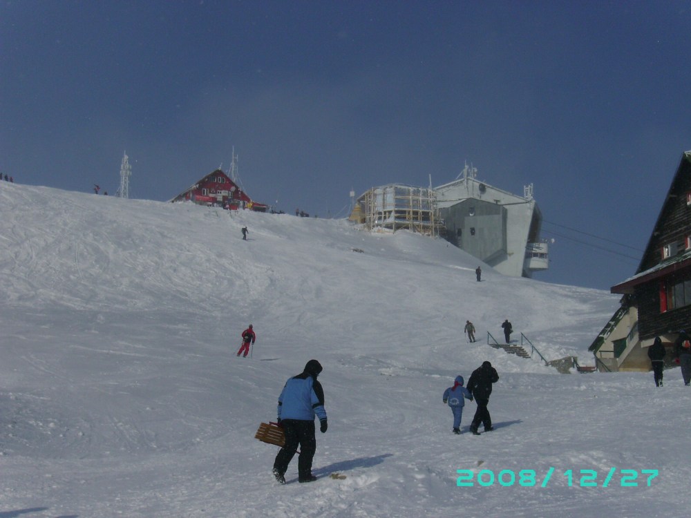 Constructia de la Cota 2000 cu exact 3 luni inainte de eliberarea Certificatului de Urbanism